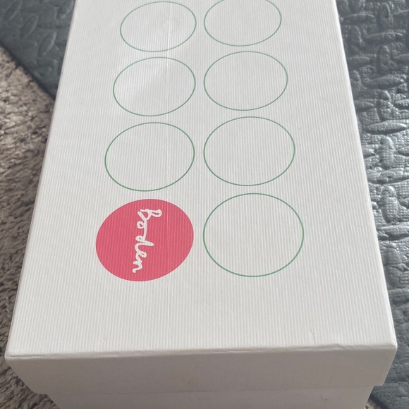 Boden Nude Loafers with Elegant Pointed Toe - Picture 9 of 11